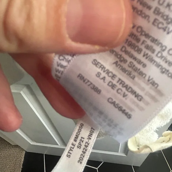 Madewell off-white V-Neck Sweatshirt size M. Oversized. Balloon sleeves - Picture 10 of 16